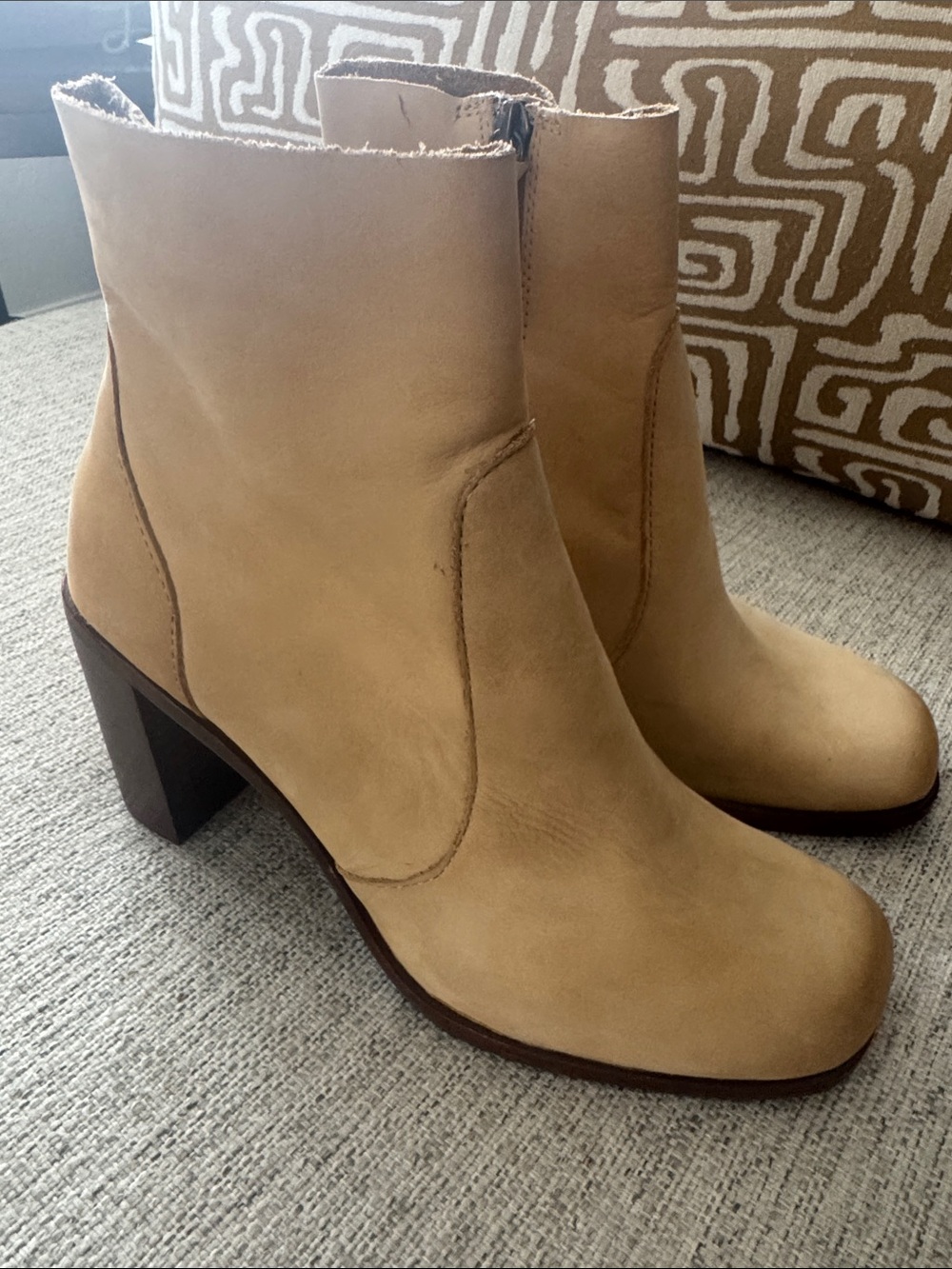 Sofft Beige/Tan Leather Block Heel Ankle Boots